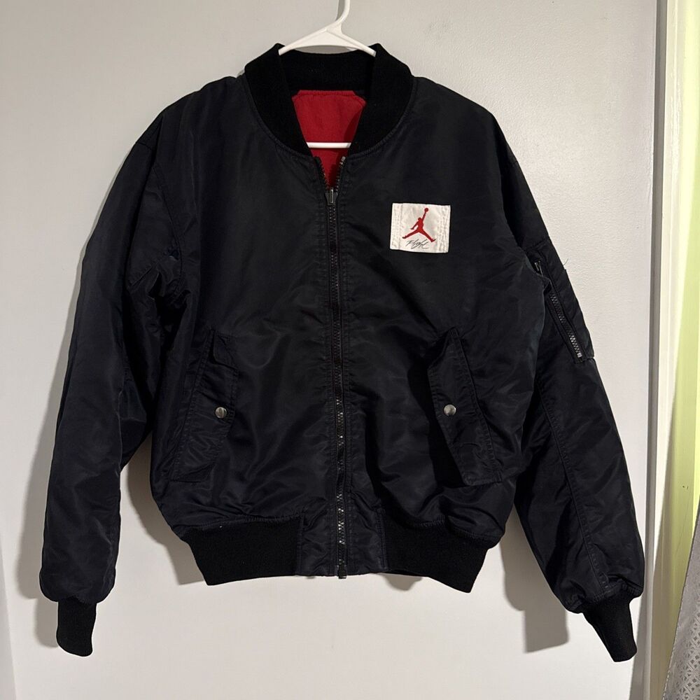NIKE Jordan Flight Jacket Nylon Black Reversible Red Mens Size M CV2243-010